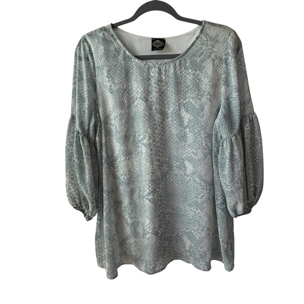 Cal style Sz S Blue and Grey Snakeskin Pattern Scoop Neck Balloon Sleeve Tunic